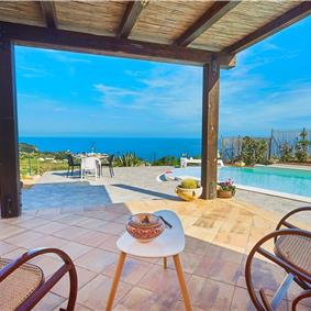 2 bedroom villa with infinity pool near Scopollo, sleeps 4